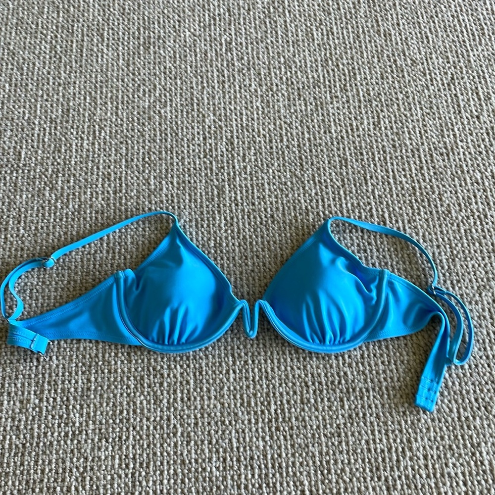 Wild fable swim suit top
